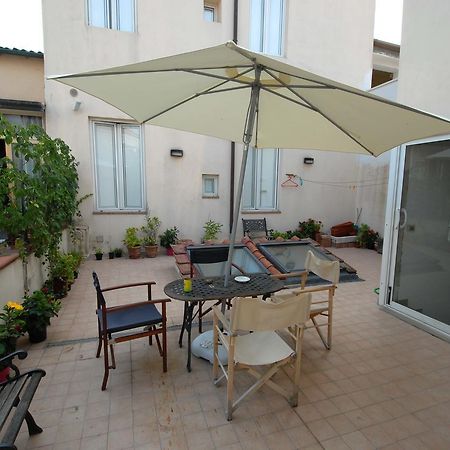 Hotel Luana Viareggio Exterior photo